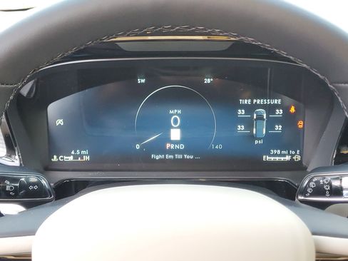 New 2026 Lincoln Corsair Premiere image 18