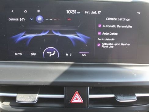 Used 2024 Kia Seltos S FWD image 40