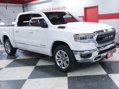 Used 2023 RAM 1500 Limited image 3