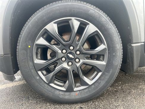 Used 2020 Chevrolet Traverse RS image 34