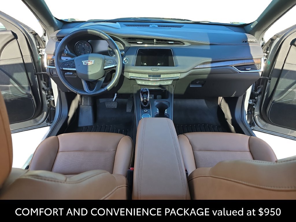 Used 2023 Cadillac XT4 Premium Luxury w/ Technology Package AWD/4WD image 11