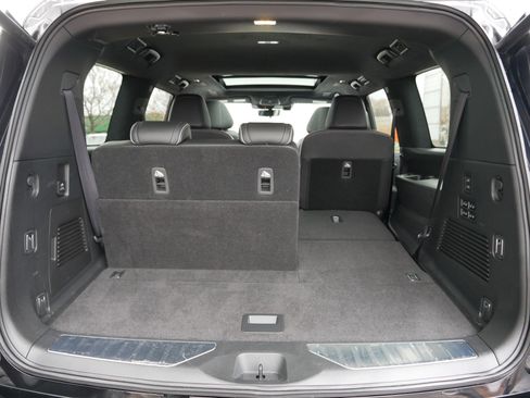 Certified 2025 INFINITI QX80 Autograph image 18