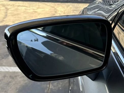 Used 2021 Buick Enclave Essence FWD image 11