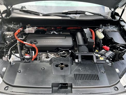 Certified 2025 Honda CR-V Sport-L image 32