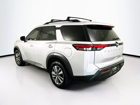 Used 2023 Nissan Pathfinder SV AWD/4WD image 5