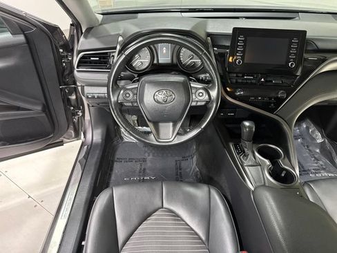 Used 2023 Toyota Camry SE FWD image 16
