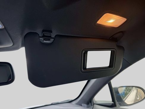 Used 2019 Toyota C-HR XLE FWD image 29