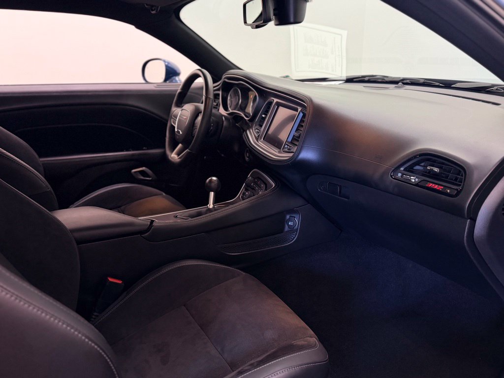 Used 2022 Dodge Challenger R/T Scat Pack RWD image 14