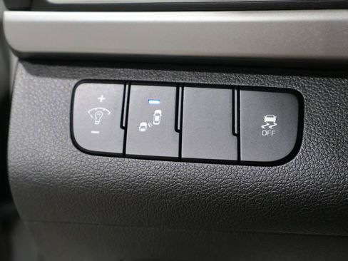 Used 2018 Hyundai Elantra Value Edition FWD image 32