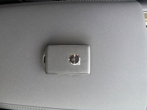 New 2026 Volvo XC90 B5 Core w/ Protection Package Premier image 37