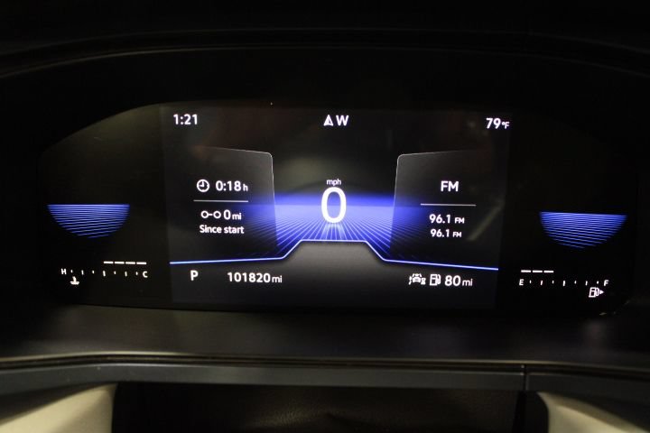 Used 2022 Volkswagen Taos SE w/ Panoramic Sunroof Package FWD image 41