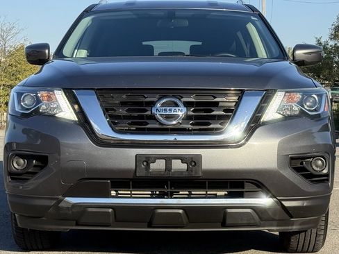 Used 2018 Nissan Pathfinder S image 9