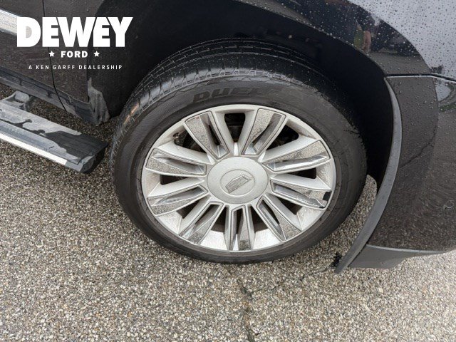 Used 2017 Cadillac Escalade Platinum AWD/4WD image 46