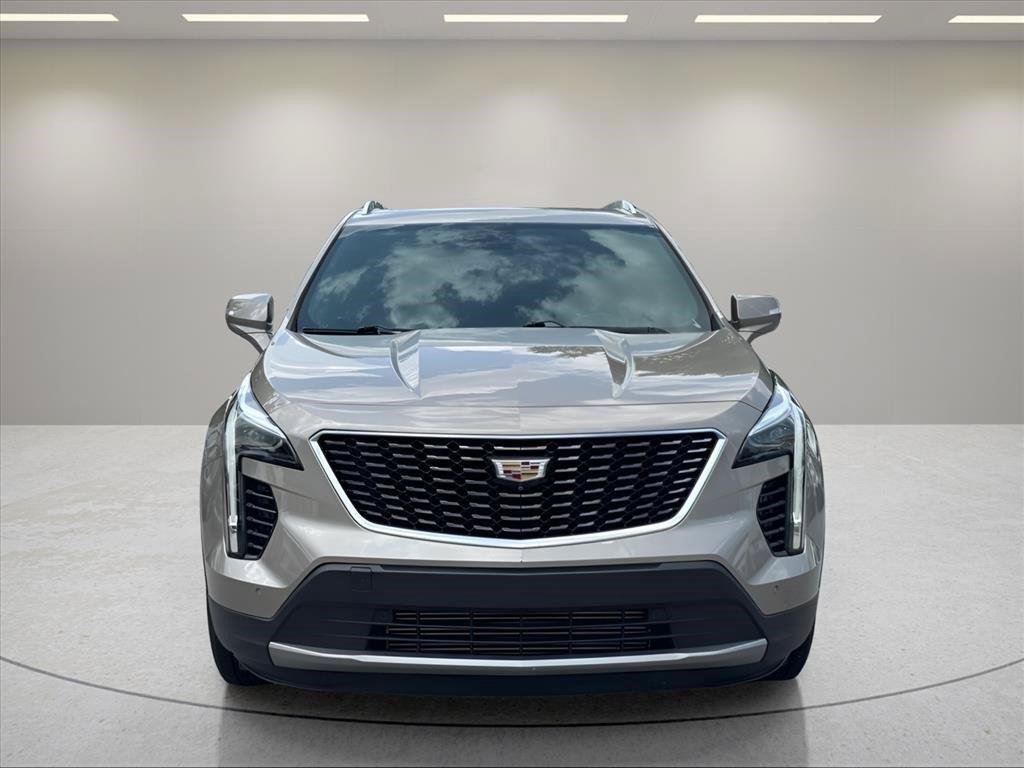 Used 2023 Cadillac XT4 Premium Luxury w/ Technology Package FWD image 8