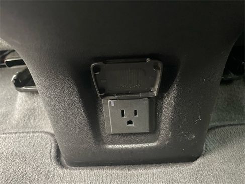 Used 2018 GMC Terrain SLT w/ Preferred Package image 46