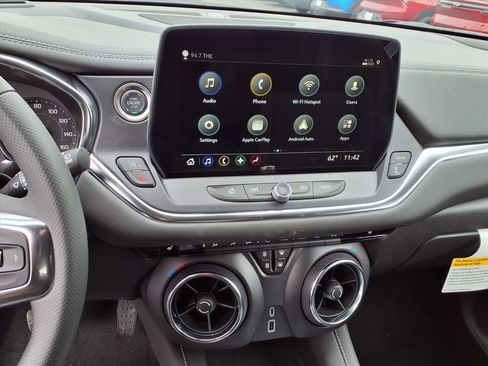 New 2026 Chevrolet Blazer LT image 10