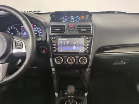 Used 2018 Subaru Forester 2.5i Touring AWD/4WD image 20