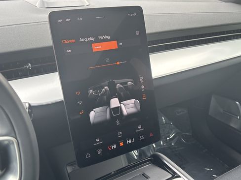 Used 2025 Polestar Polestar 3 image 20