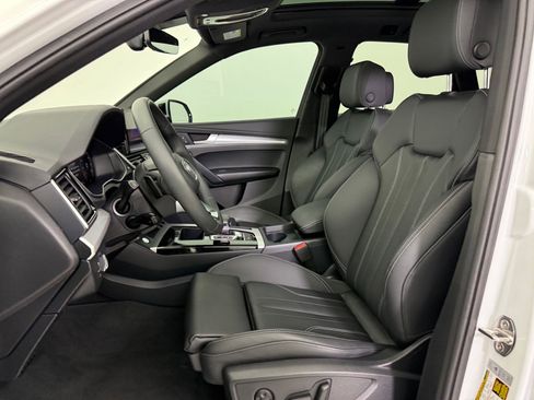 Certified 2025 Audi Q5 2.0T Premium image 5