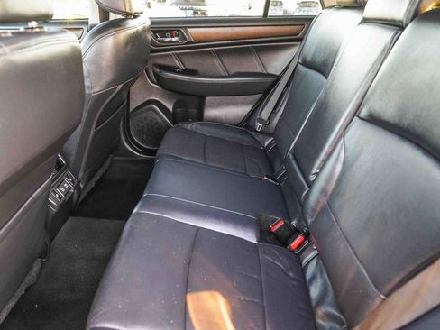 Used 2019 Subaru Outback 2.5i Limited w/ Popular Package #2 image 19