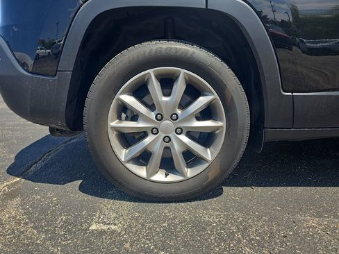 Certified 2017 Jeep Cherokee Limited AWD/4WD image 36