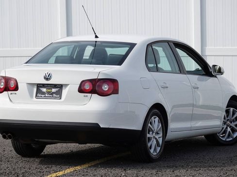 Used 2010 Volkswagen Jetta Limited Edition FWD image 24