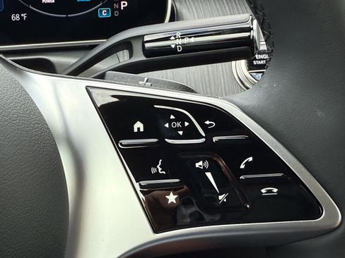 Used 2025 Mercedes-Benz C 300 4MATIC Sedan image 19