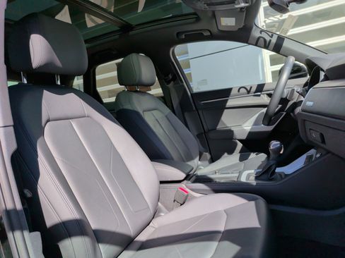 Certified 2022 Audi Q3 2.0T Premium w/ Convenience Package image 34