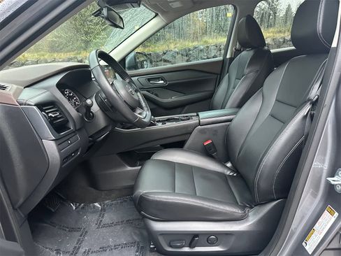 Used 2022 Nissan Rogue SL image 14