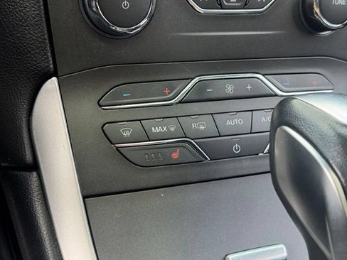 Used 2015 Ford Edge SEL w/ Equipment Group 201A AWD/4WD image 14