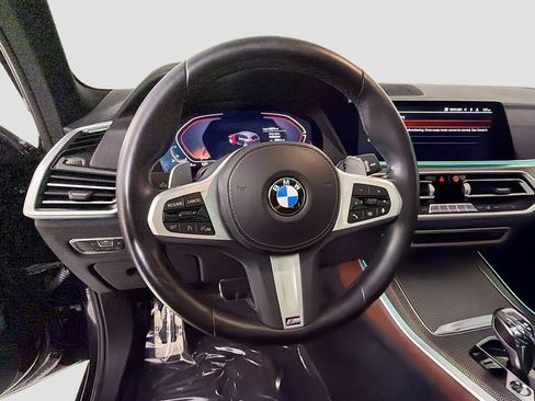 Used 2022 BMW X5 sDrive40i w/ M Sport Package RWD image 11