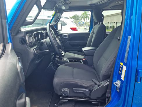 Used 2021 Jeep Gladiator Sport AWD/4WD image 18