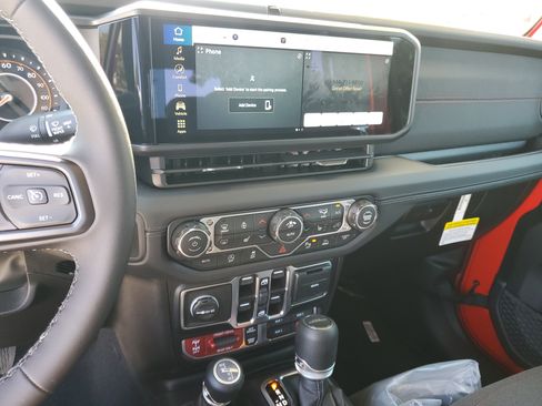 New 2026 Jeep Gladiator Rubicon image 17