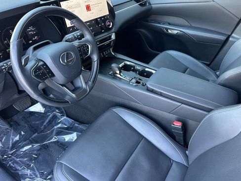 Certified 2025 Lexus RX 350h w/ Convenience Package image 11