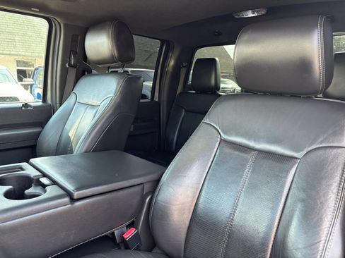 Used 2012 Ford F250 Lariat w/ Lariat Ultimate Pkg AWD/4WD image 19