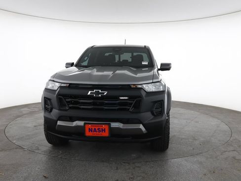 Certified 2025 Chevrolet Colorado Trail Boss AWD/4WD image 4