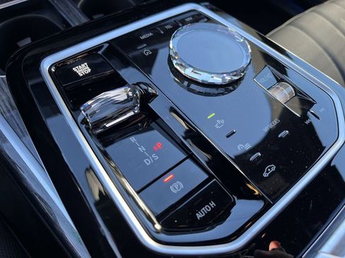 New 2025 BMW 760i xDrive image 20