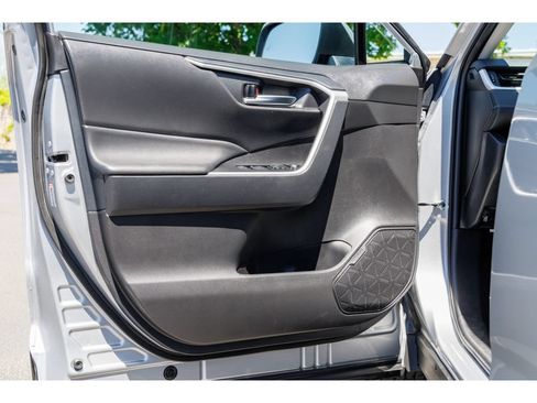 Used 2024 Toyota RAV4 XLE w/ Convenience Package AWD/4WD image 18