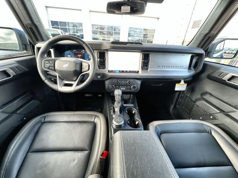 New 2025 Ford Bronco Outer Banks image 23