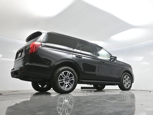 Used 2025 Ford Expedition Active RWD image 56
