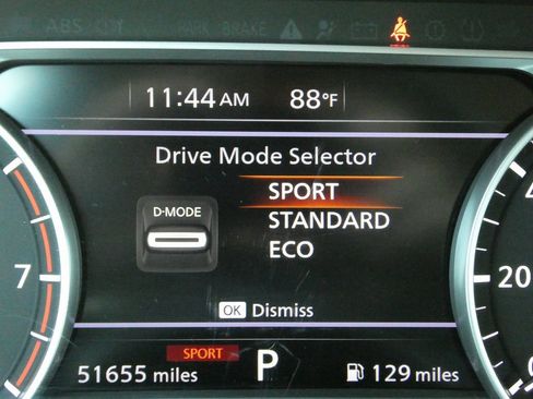 Used 2024 Nissan Rogue SV image 39