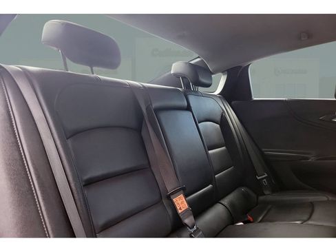 Used 2024 Chevrolet Malibu LT FWD image 16