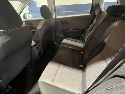 Used 2021 Nissan Rogue S image 7