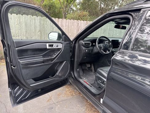 Used 2020 Ford Explorer ST AWD/4WD image 5