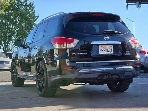 Used 2015 Nissan Pathfinder Platinum w/ Cargo Package AWD/4WD image 13