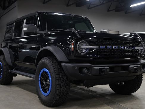 Used 2022 Ford Bronco Wildtrak AWD/4WD image 7