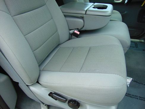 Used 2005 Ford F350 XLT AWD/4WD image 14