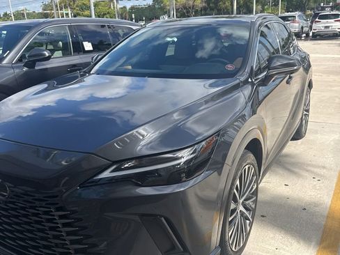 Used 2024 Lexus RX 350 w/ Convenience Package image 2