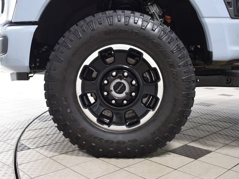 Used 2026 Ford F250 Platinum w/ Tremor Off-Road Package AWD/4WD image 26
