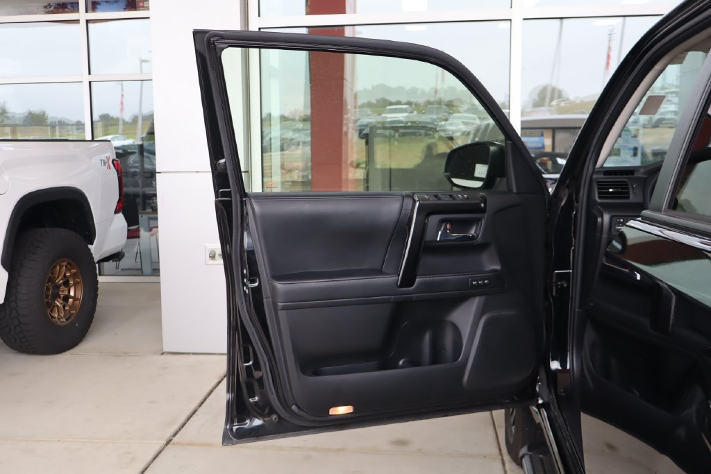 Used 2021 Toyota 4Runner Nightshade AWD/4WD image 12